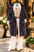 Eleganter Teddy-Mantel